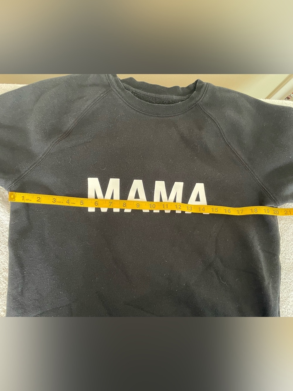 Super Cute “MAMA” Brunette the Label Blonde Sweatshirt (M/L) - Picture 6 of 6